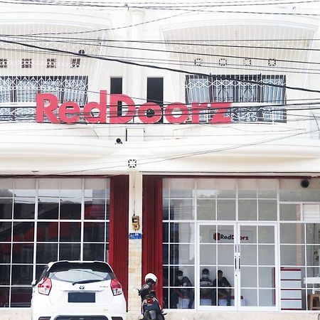 Reddoorz @ Jalan Tanjung Blitar Hotel Ngoại thất bức ảnh