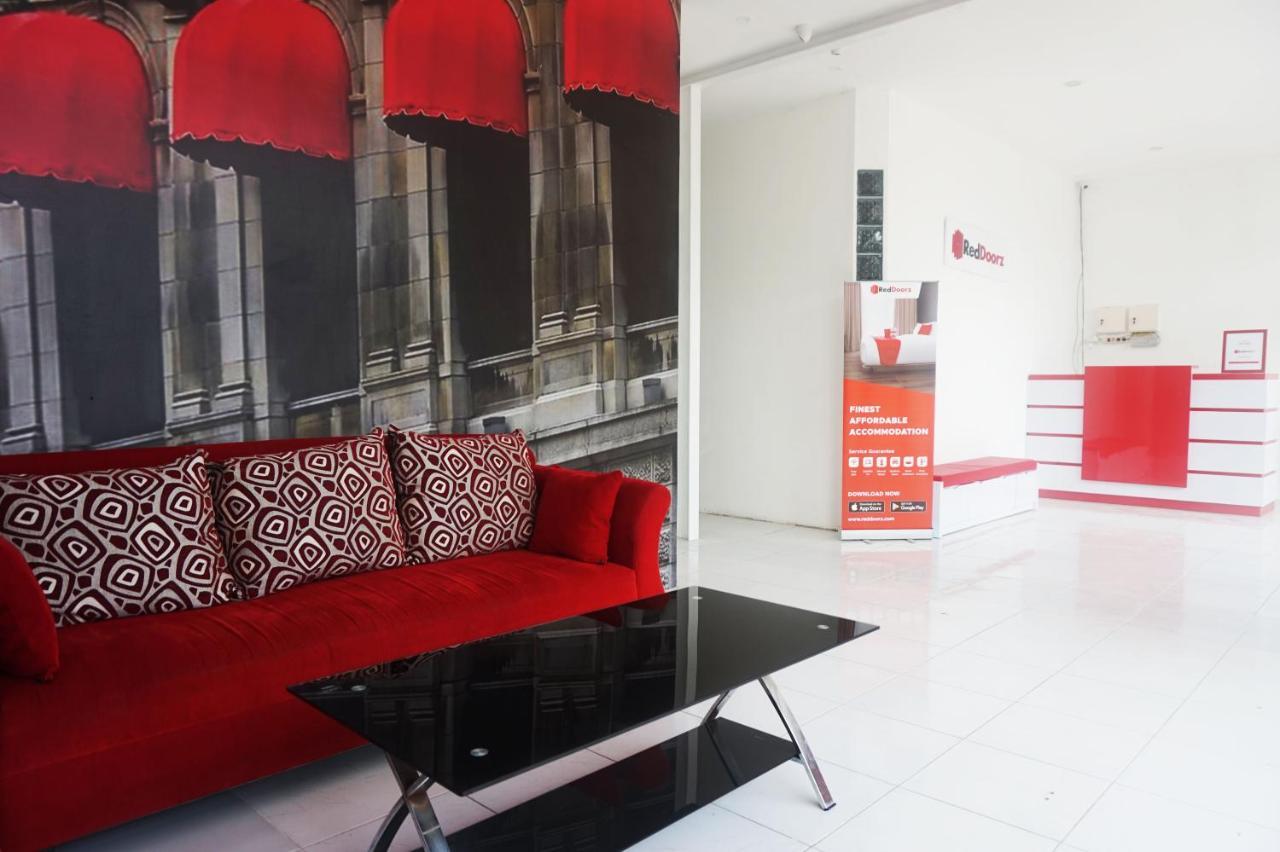 Reddoorz @ Jalan Tanjung Blitar Hotel Ngoại thất bức ảnh
