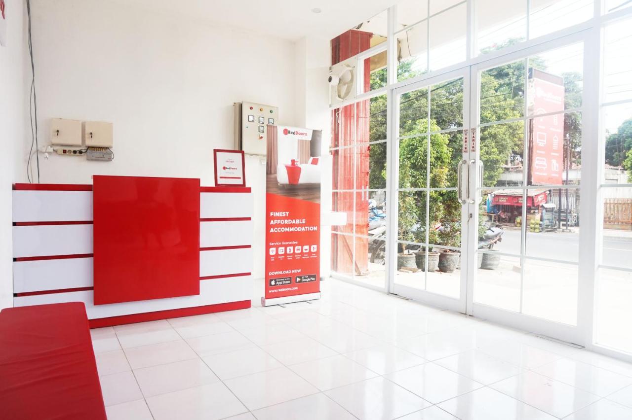 Reddoorz @ Jalan Tanjung Blitar Hotel Ngoại thất bức ảnh